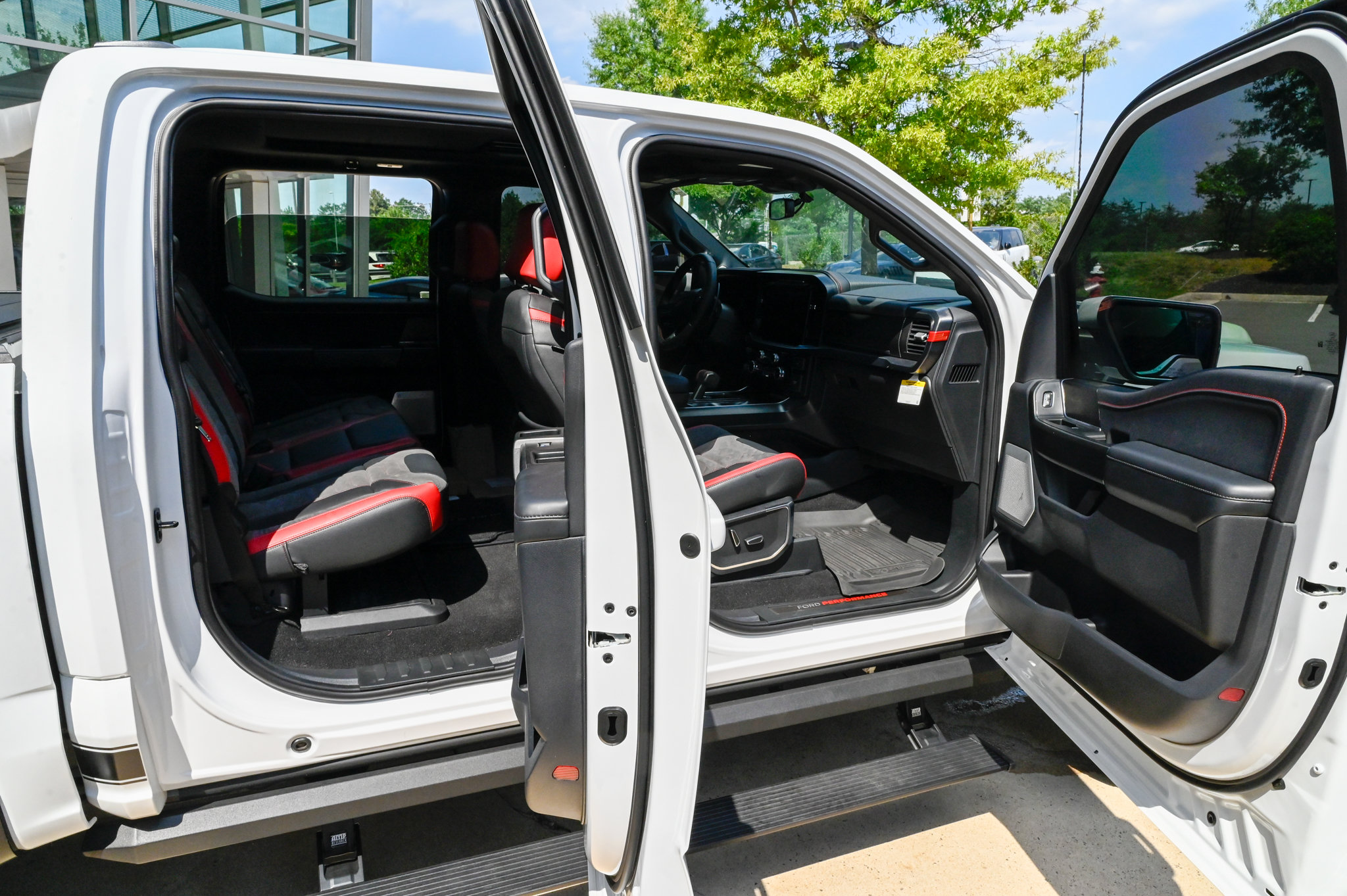 Used 2024 Ford F150 Raptor AWD/4WD image 51