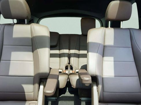 Used 2022 Mercedes-Benz GLS 450 4MATIC image 43