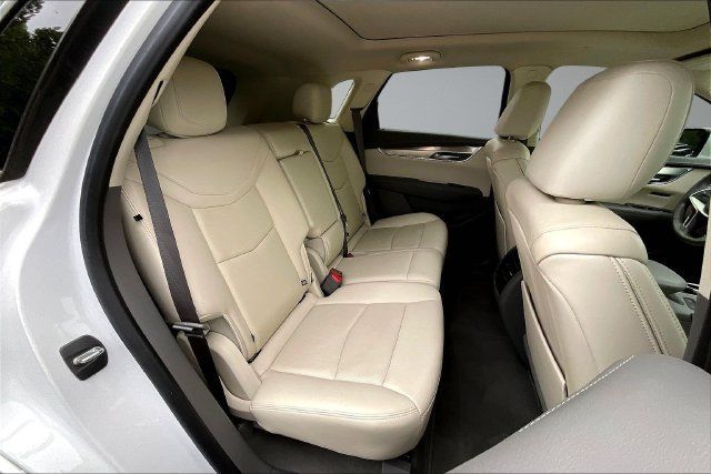 Used 2021 Cadillac XT5 Premium Luxury FWD image 27