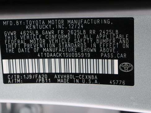 Used 2025 Toyota Camry LE FWD image 40