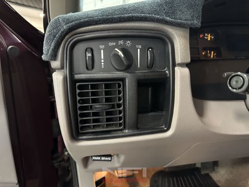 Used 1995 Chevrolet Impala SS RWD image 27
