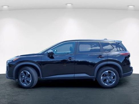 Used 2025 Nissan Rogue SV AWD/4WD image 16