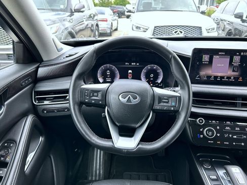 Used 2023 INFINITI QX60 Sensory w/ Vision Package AWD/4WD image 11