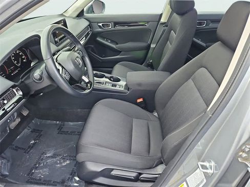 Certified 2023 Honda Civic EX image 29