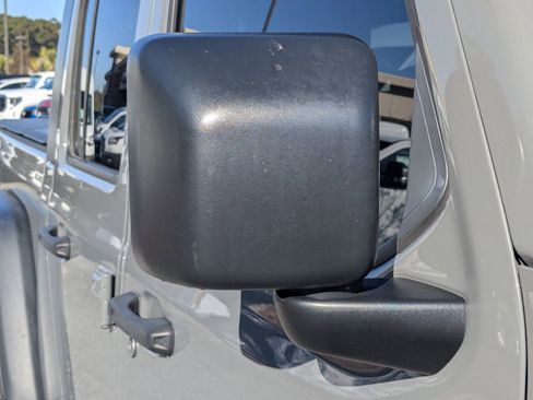 Used 2021 Jeep Gladiator Mojave image 14