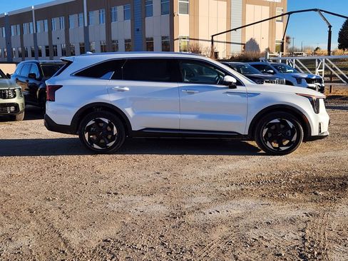 New 2026 Kia Sorento EX AWD/4WD image 2