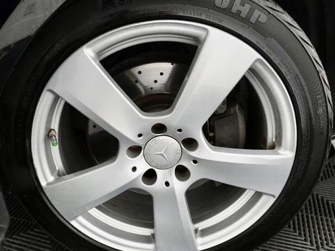 Used 2012 Mercedes-Benz E 350 4MATIC Sedan image 3