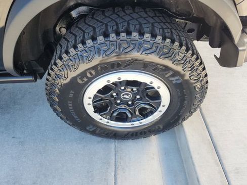 Used 2024 Ford Bronco Black Diamond w/ Sasquatch Package image 35