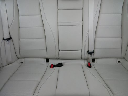 Used 2022 Mercedes-Benz GLE 350 4MATIC image 13