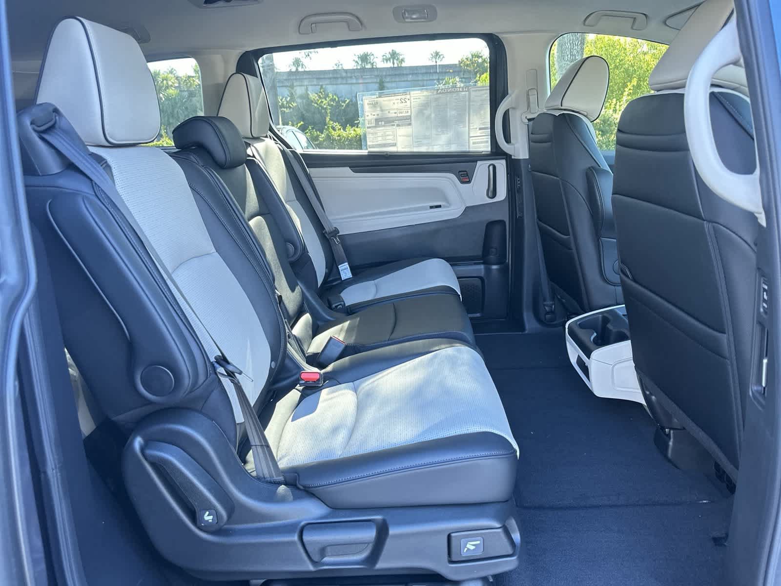 New 2027 Honda Odyssey Elite image 16
