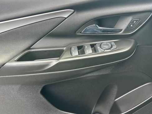 Used 2023 Chevrolet Bolt LT FWD image 12