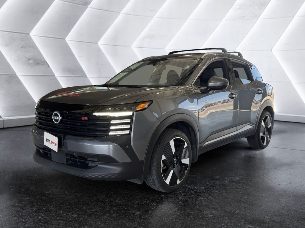 Used 2025 Nissan Kicks SR AWD/4WD image 3