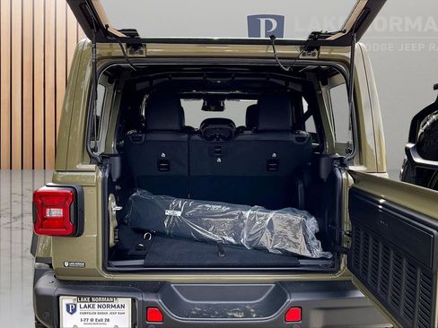 New 2026 Jeep Wrangler Unlimited Rubicon image 24