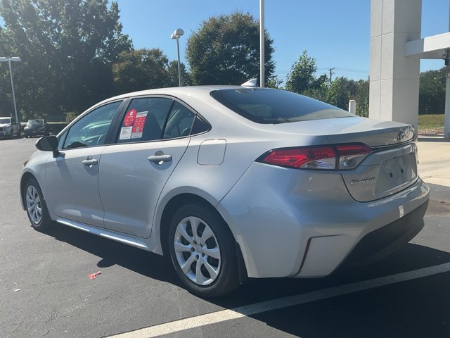 New 2027 Toyota Corolla LE FWD image 7