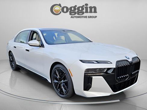 New 2026 BMW i7 eDrive50 w/ M Sport Package image 6