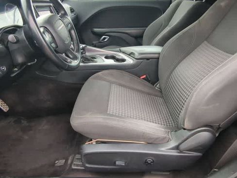 Certified 2018 Dodge Challenger SXT RWD image 15