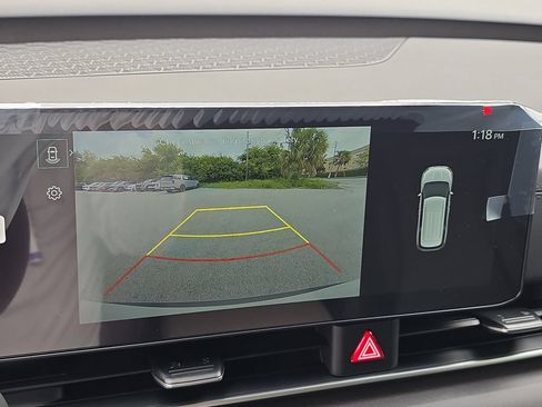 New 2026 Kia Carnival EX FWD image 24