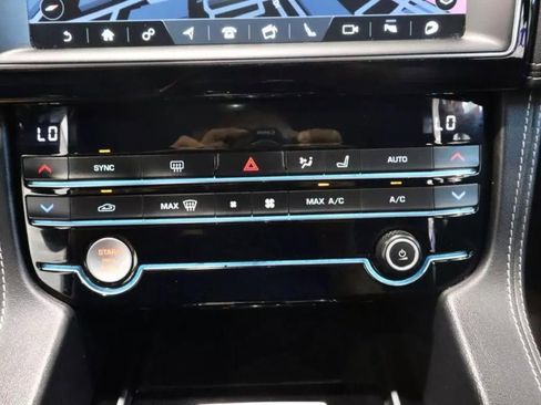Used 2020 Jaguar F-PACE S image 21