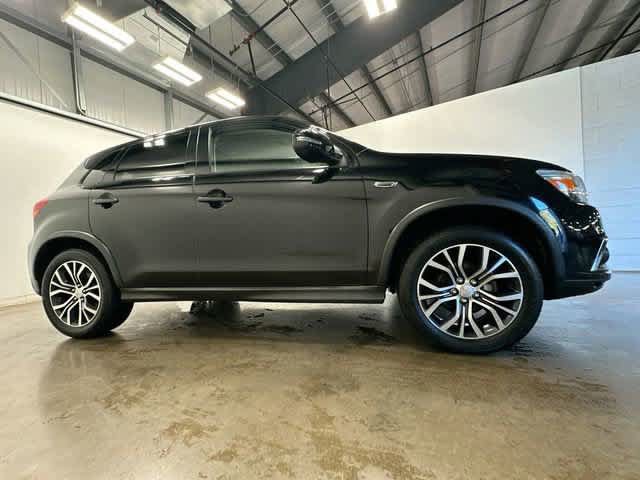 Used 2018 Mitsubishi Outlander Sport ES AWD/4WD image 3