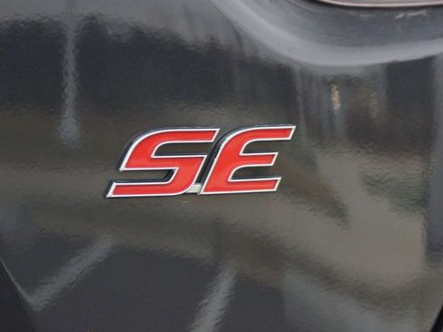 Certified 2025 Toyota Corolla SE image 17