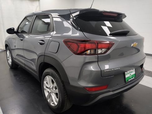 Used 2021 Chevrolet TrailBlazer LS FWD image 5