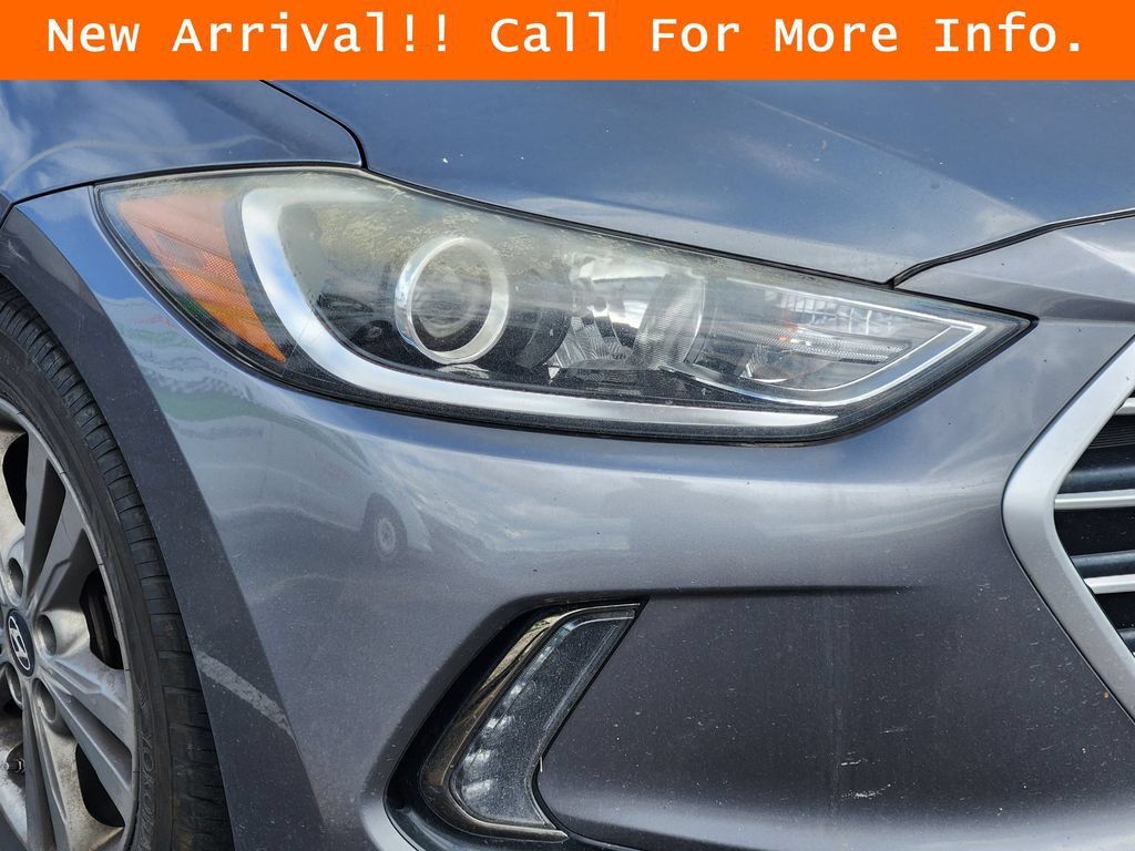 Used 2018 Hyundai Elantra Value Edition FWD image 9