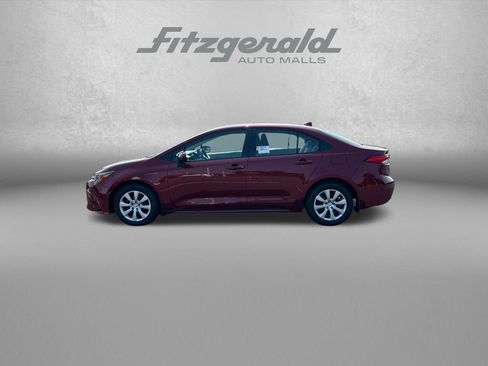 Used 2026 Toyota Corolla LE FWD image 5