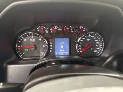 Used 2018 Chevrolet Silverado 1500 Custom w/ Custom Value Package RWD image 11