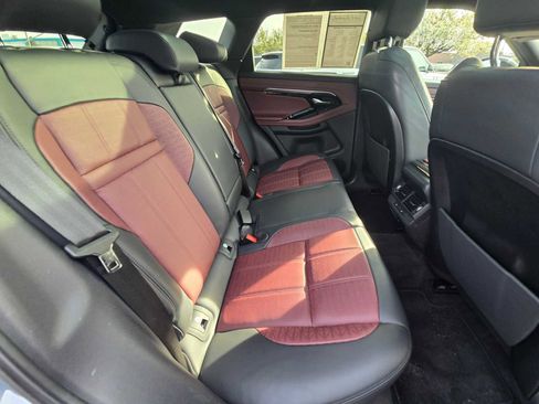 Used 2022 Land Rover Range Rover Evoque R-Dynamic SE image 10
