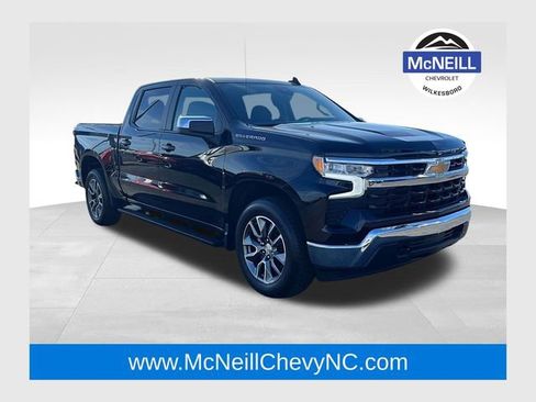 Used 2024 Chevrolet Silverado 1500 LT image 1