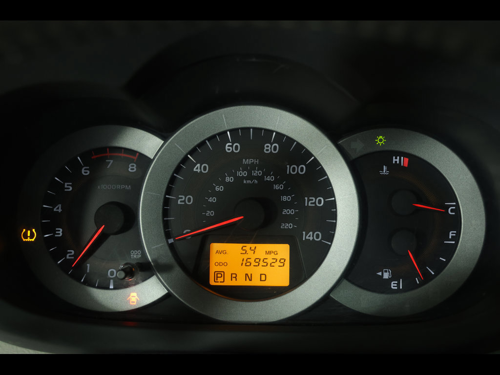 Used 2012 Toyota RAV4 Limited w/ Navigation Value Pkg AWD/4WD image 19