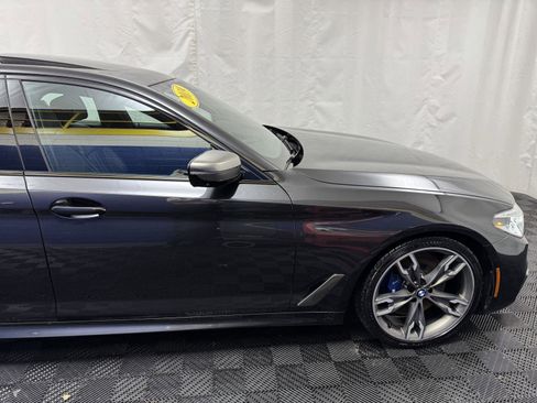 Used 2019 BMW M550i xDrive image 11