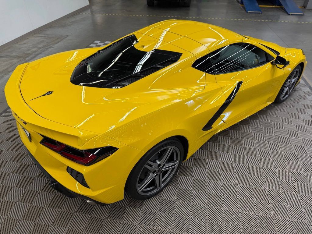 Used 2026 Chevrolet Corvette Stingray Coupe w/ 1LT RWD image 12