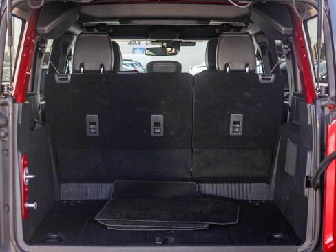 Used 2025 Ford Bronco Badlands image 27