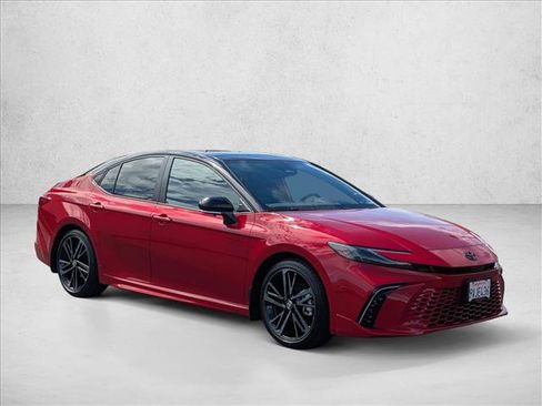Used 2025 Toyota Camry XSE w/ Premium Plus Package FWD image 3