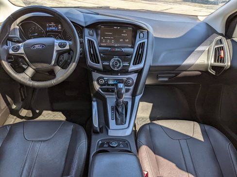 Used 2012 Ford Focus Titanium FWD image 18