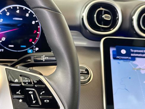 Used 2025 Mercedes-Benz C 300 4MATIC Sedan image 16