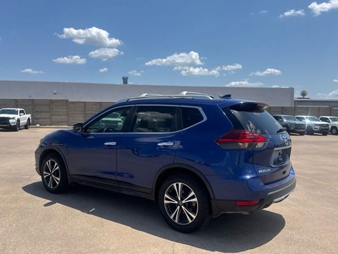 Used 2019 Nissan Rogue SV w/ Sun & Sound Touring Package FWD image 14