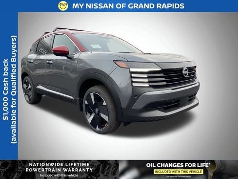 New 2026 Nissan Kicks SR w/ Cold Weather Package image 1