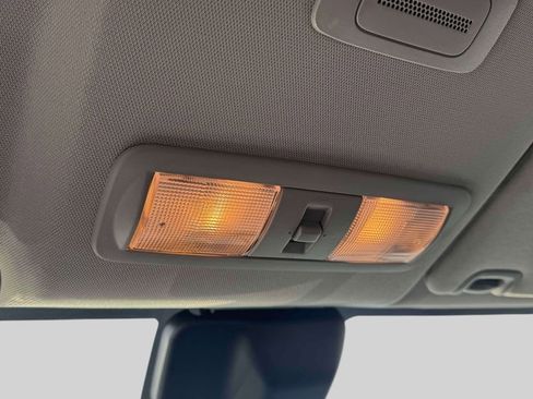 Used 2024 Nissan Frontier S w/ Technology Package image 30