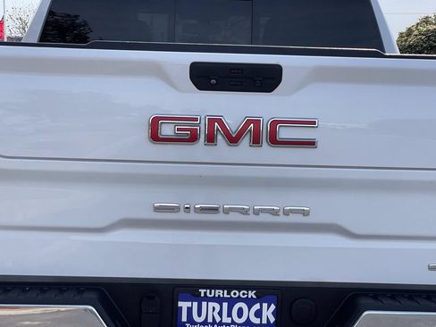 Used 2022 GMC Sierra 1500 SLT AWD/4WD image 9