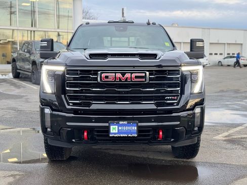 Used 2024 GMC Sierra 3500 AT4 w/ AT4 Premium Plus Package image 9