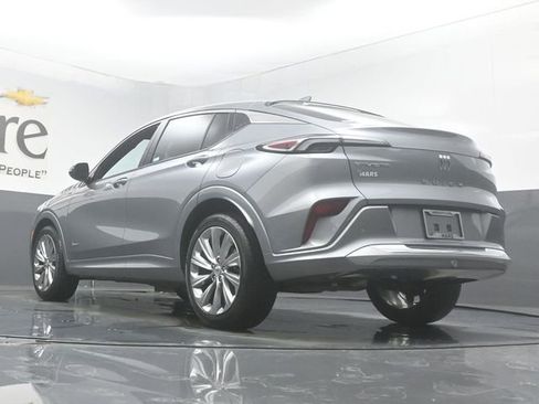 Used 2025 Buick Envista Avenir FWD image 5