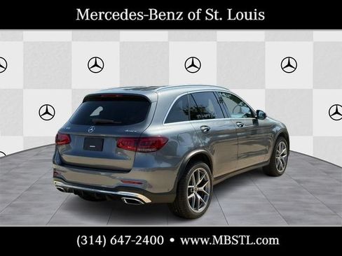 Used 2021 Mercedes-Benz GLC 300 4MATIC image 3
