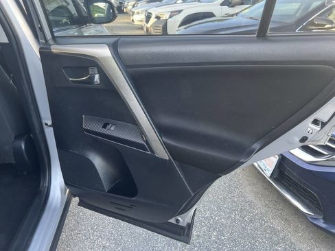 Used 2015 Toyota RAV4 XLE image 16