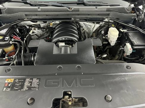 Used 2015 GMC Sierra 1500 SLE w/ SLE Value Package AWD/4WD image 32