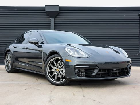 Certified 2023 Porsche Panamera Platinum Edition image 9