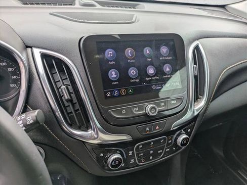 Used 2024 Chevrolet Equinox Premier AWD/4WD image 12