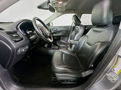 Used 2019 Jeep Compass Limited FWD image 13