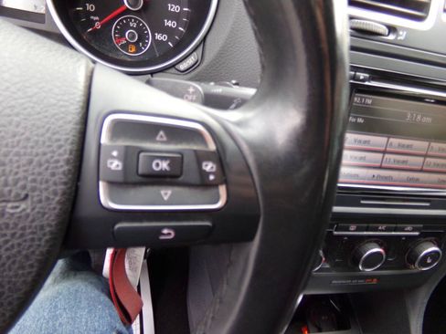 Used 2013 Volkswagen Golf TDI FWD image 41